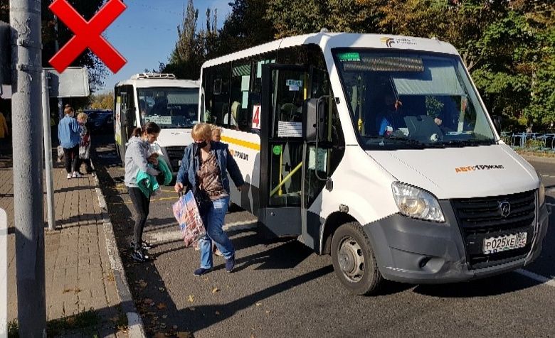 Проверка безопасности ли высадка пассажиров, а также останавливаются ли автобусы на положенных остановках