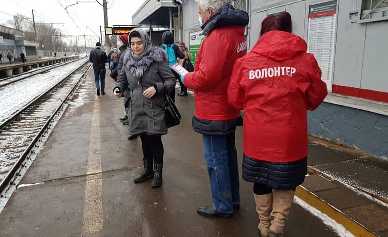 Муниципальная Общественная палата @opkorolev продолжает проверки соблюдения масочного режима на объектах ж/д транспорта.