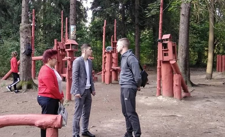 По поручению Губернатора  Подмосковья Андрея Воробьева в каждом муниципалитете организована  осенняя акция "Наш лес. Посади свое дерево. "