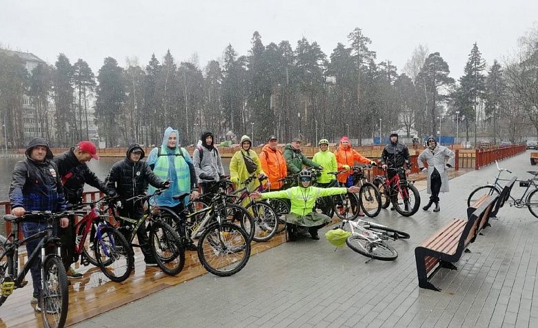 Приняли участие в городском велопробеге "Веловесна 2021"