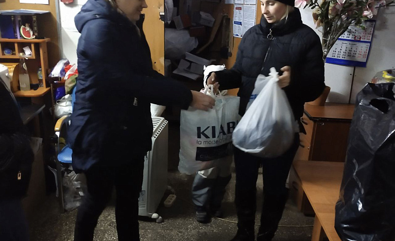 Сбор гуманитарной помощи для жителей Донбасса и участников СВО продолжается в Королеве.
