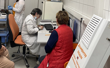 В гипермаркете "Глобус" продолжает работать мобильный пункт вакцинации от гриппа