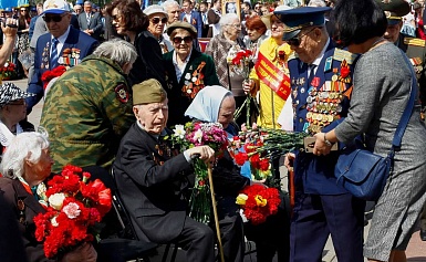 Общественная палата г.о.Королев в День Победы приняла участие в торжественном  возложении цветов к мемориалу Славы.
